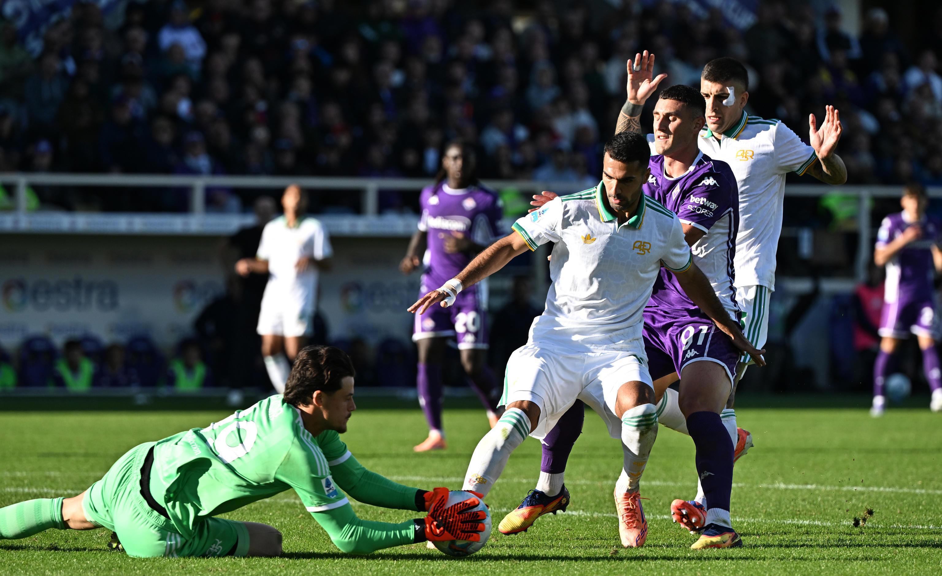 包含意甲清晨再迎强敌，尤文图斯战术微调，主帅态度：压力陡增，更衣室氛围转暖的词条